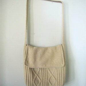Vintage knit shoulder bag cable braids beige boho hippie