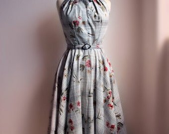 READY TO SHIP 1950's dress halter Peter pan collar circle skirt dress made from an original pattern Bust 36",Waist 28,5"