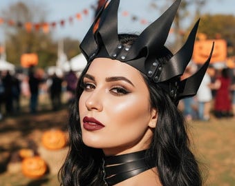 Black Spiked Crown – Vegan Leather Gothic Tiara, Dark Queen Headpiece for Halloween, Witch Cosplay & Festival Costume