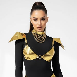 Set di costumi in pelle dorata - Lingerie futuristica per festival, abito metallico da palco, abbigliamento da rave per Burning Man, abbigliamento cosplay cosmico da donna immagine 5