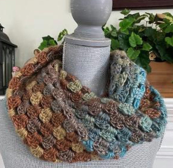 7 Colors!! Handmade Crochet Thick Chunky Infinity Cowl Acrylic Scarf 