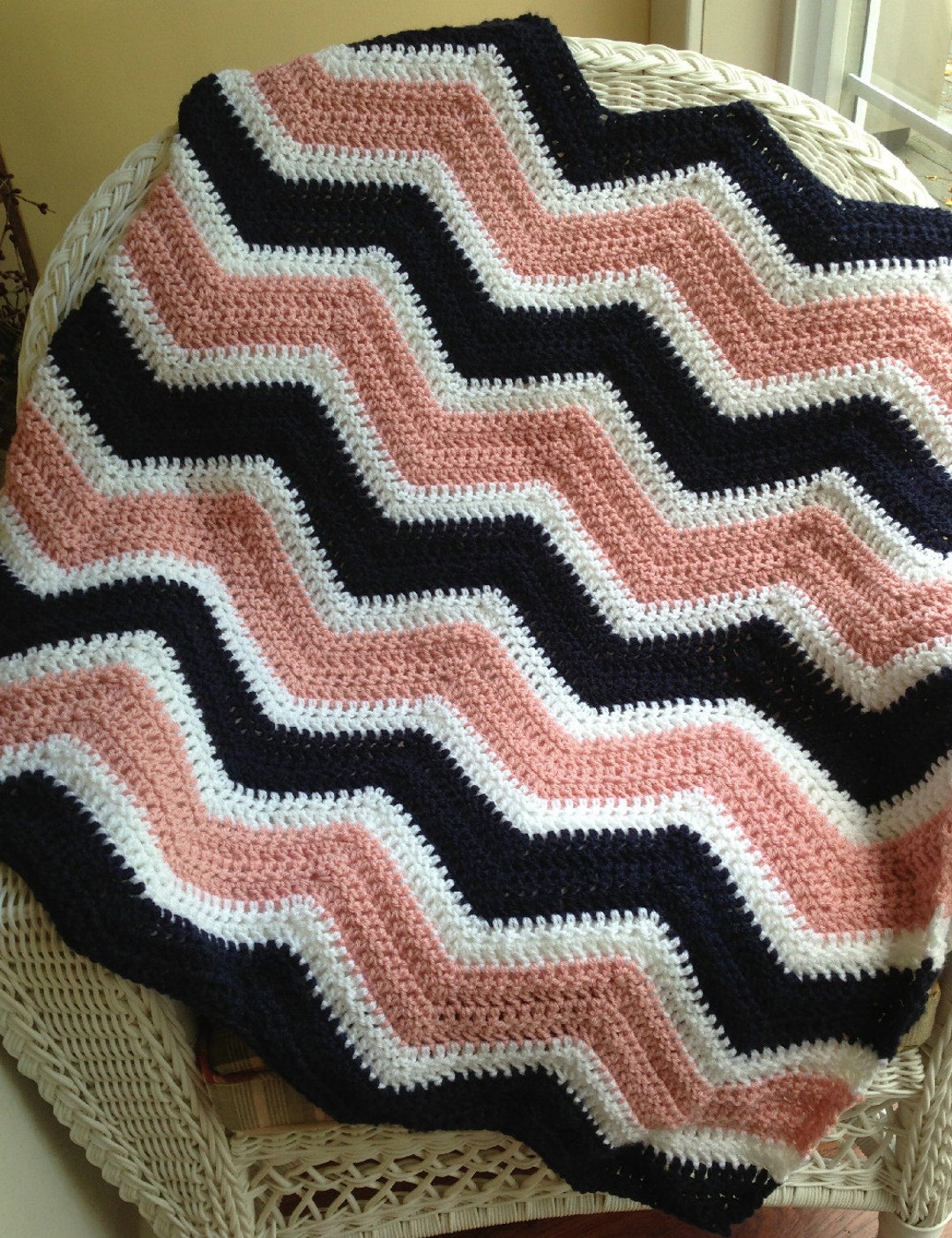 New Chevron Zig Zag Ripple Baby Blanket Afghan Wrap Crochet Knit