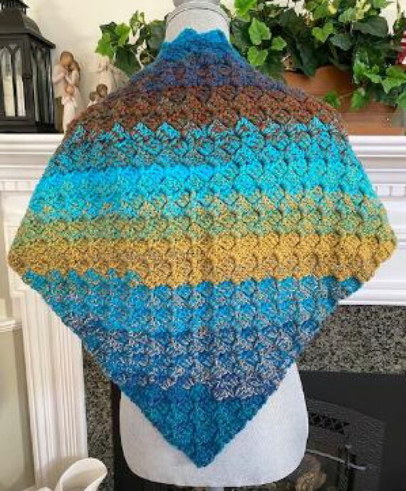 handmade crosia shawl