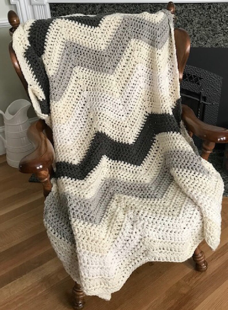 Handmade Crochet Chevron Ripple Striped Chunky Bulky Couch Afghan sofa Throw Baby Blanket stretchy stripes soft Gray /& Natural 42\u201d x 48\u201d