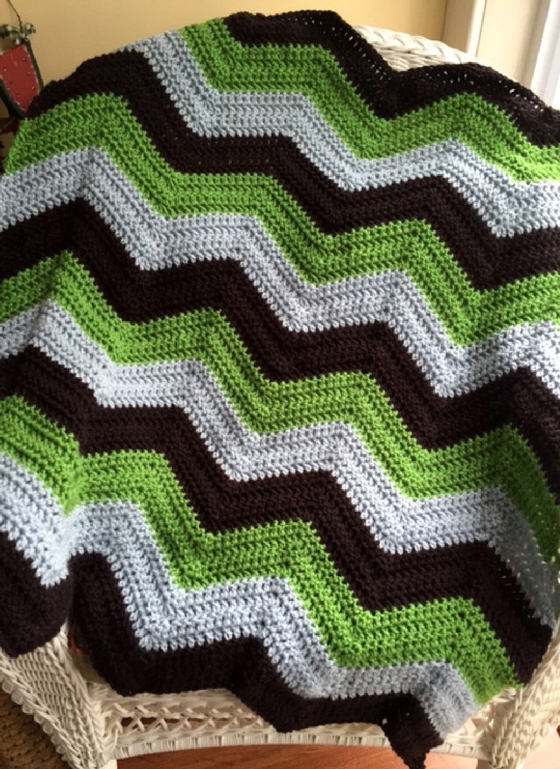 new chevron zig zag ripple baby toddler blanket afghan wrap crochet knit wheelchair stripes VANNA WHITE yarn adult lap robe blue brown green