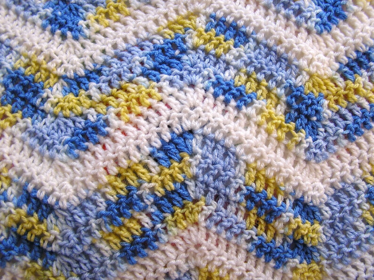 New Chevron Zig Zag Rick Rack Baby Blanket Afghan Toddler Crochet Knit