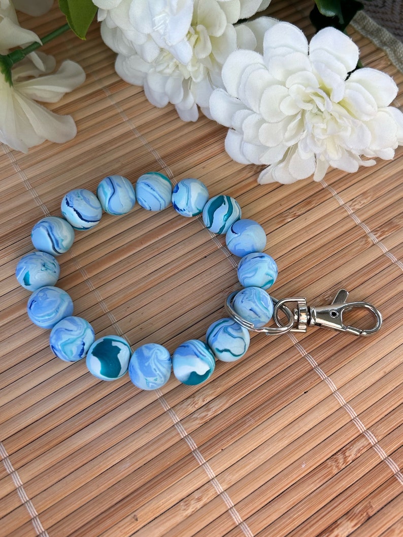 Chunky Wristlet Keychain Boho Bracelet, 15mm Handmade Clay Beads, Adjustable Key Ring Wristlet, Gifts for Women Teacher Nurse Busy Mom Blue Swirl