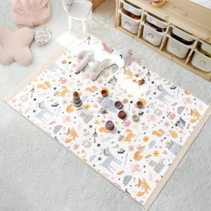 Bunte Waldkreaturen Kinderzimmer Teppich - Wunderlicher Tier Muster Teppich - Kinderspielzimmer Teppich-Pastell Akzent Teppich-Kid's Room Decor Mat