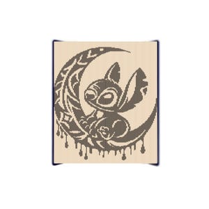 Könnte beinhalten: Ein beiges quadratisches Bild mit einer schwarzen Illustration einer Zeichentrickfigur auf einem Halbmond. Die Figur hat große Augen und Ohren. Der Mond hat ein dekoratives Muster und tropfende Akzente.