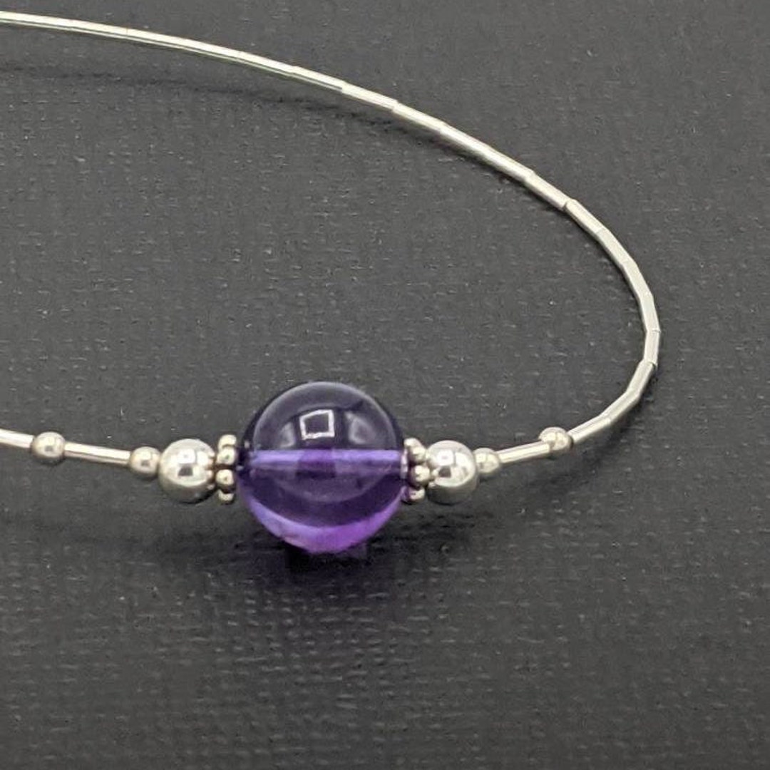 Collier Ras Du Cou En Améthystes - Pierres Rondes Et Triangulaires Violettes, Bel état Occasion