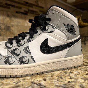Custom Shoes/Sneakers/Cleats