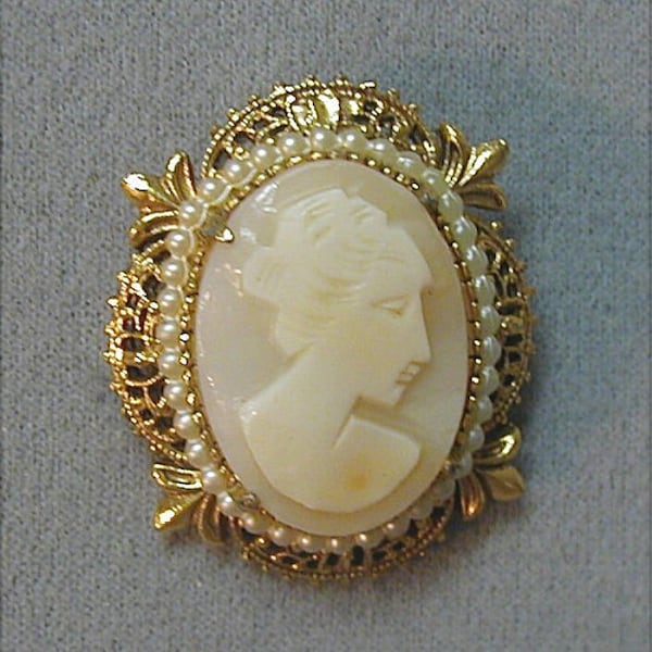 Signed Florenza Shell Cameo Brooch