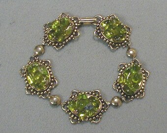 Olivine Green Chip Glass Link Bracelet