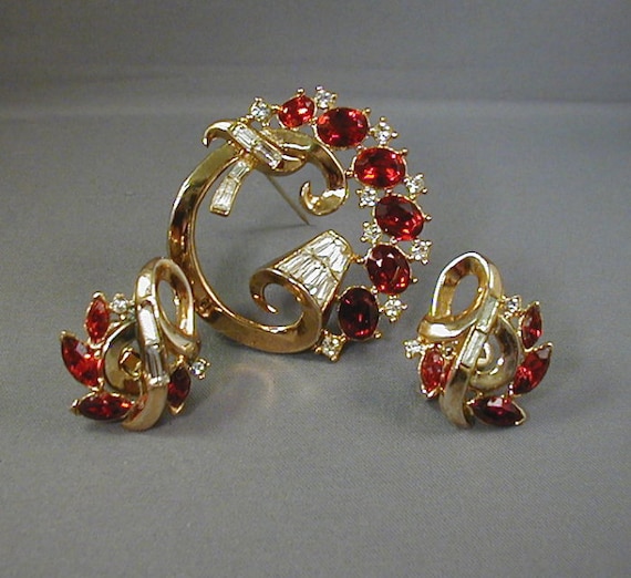 1950s Trifari Philippe Promenade Brooch Earrings S