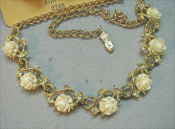 Vintage Emmons Royal Rose Necklace and Earrings O… - image 3