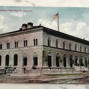 vintage UNUSED 1930s Souvenir Postcard Packet - United States Mint, Denver, Colorado - H-H-T Co.
