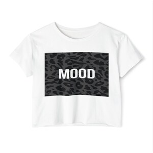 Big Cat Mood レディース フェスティバル クロップトップ、サマーウェア、ミュージックフェスティバルトップ、カジュアルウェア、スタイリッシュなクロップTシャツ、楽しい週末ファッション
