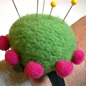 Zestaw poduszek na nadgarstki i koguta - wzór do szycia w formacie PDF