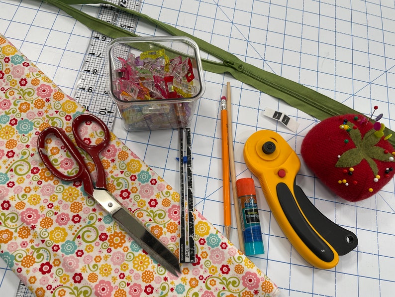 Zipper Pouch PDF Sewing Pattern Beginner Friendly Project Cosmetic Bag Zipper Clutch image 7