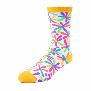 Happy Daisies | Fun Happy Gift Socks For Women - Quirky Novelty Present for Mum - One Size Cotton Crew Socks