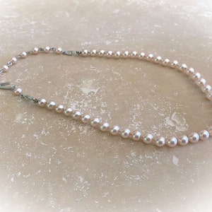 Vintage Faux Pearl Choker Necklace. Something Old. Classic Bridal Jewelry image 7