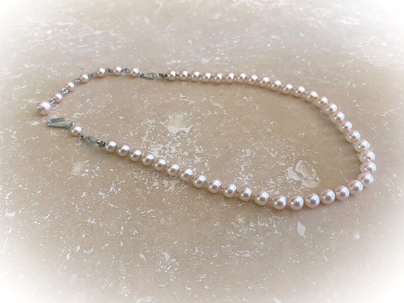 Vintage Faux Pearl Choker Necklace. Something Old. Classic Bridal Jewelry image 7