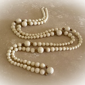 Vintage Rope Length Art Deco Necklace. Extra Long 52 Inches. White and Gold Beads image 8