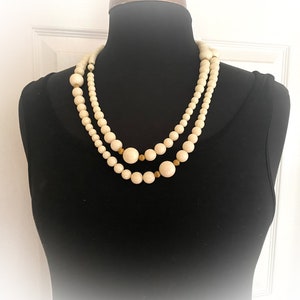 Vintage Rope Length Art Deco Necklace. Extra Long 52 Inches. White and Gold Beads image 3