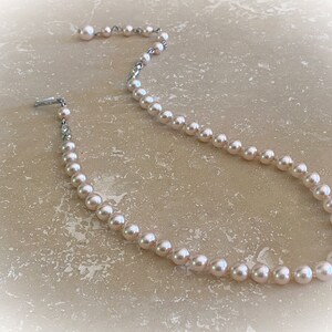 Vintage Faux Pearl Choker Necklace. Something Old. Classic Bridal Jewelry image 5