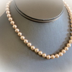 Vintage Faux Pearl Choker Necklace. Something Old. Classic Bridal Jewelry image 1