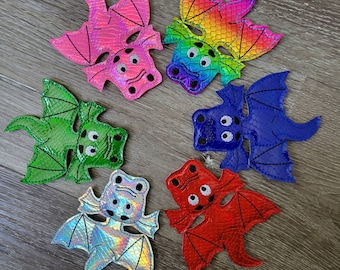 Embroidered Dragon Finger Puppet: Scale Vinyl Party Favor