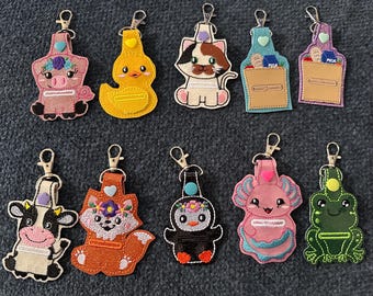 Shaped Grocery Cart Quarter Keeper Keychain - cart rental - Food Store - glitter vinyl - gift for her - key fob