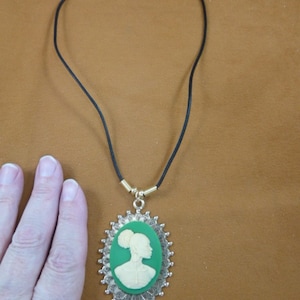 RARE African American Lady Woman green + ivory CAMEO large with ornate trim brass pendant 18&quot; necklace jewelry (CA20-130)