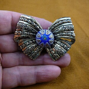Blue White gold flower design flowers Czech 1940&#39;s glass button textured tied bow floral ribbon brass pin brooch Z22-4