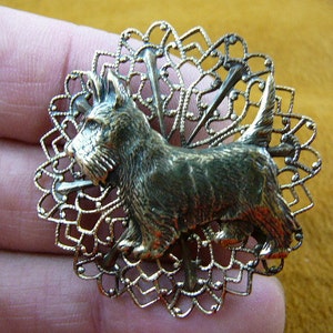 Scottish terrier pin filigree scrolled circle brass brooch Scottie dog Westie B-Dog-252