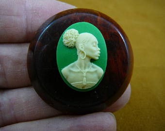 RARE African American LADY green + ivory oval CAMEO on vintage brown bakelite Pin Pendant jewelry CA10-63