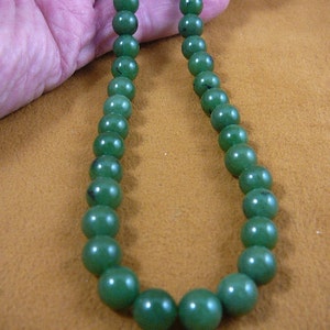 18 inch long light Green Jade round gemstone Beads bead beaded Necklace jewelry V308-12-18