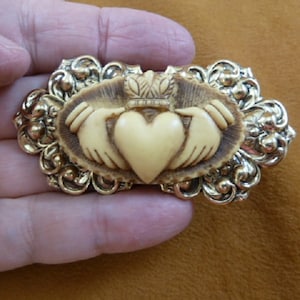 Ivory color CLADDAGH Cameo Irish heart crown hand LOVE hands Pin Pendant Brass cm38-52