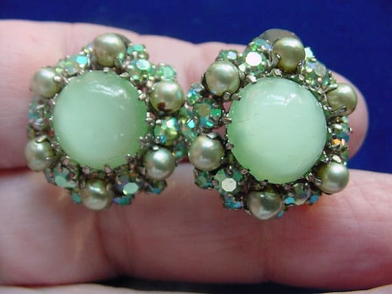 vintage Green sea foam moon stone glass round flo… - image 1