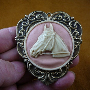 HORSE Race Stallion head mare pink and ivory Cameo heart scrolled wreath Brooch Pin Pendant Brass I love horses cl54-9