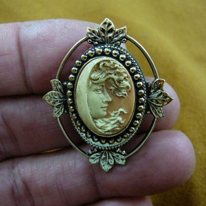 Mystic half moon Lady orange CAMEO brass Pin pendant Brooch jewelry CT4-55