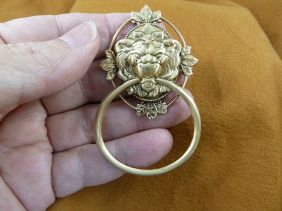 Lion Big Cat Wild Lions Head Doorknocker Oval Leaf Trimmed Design