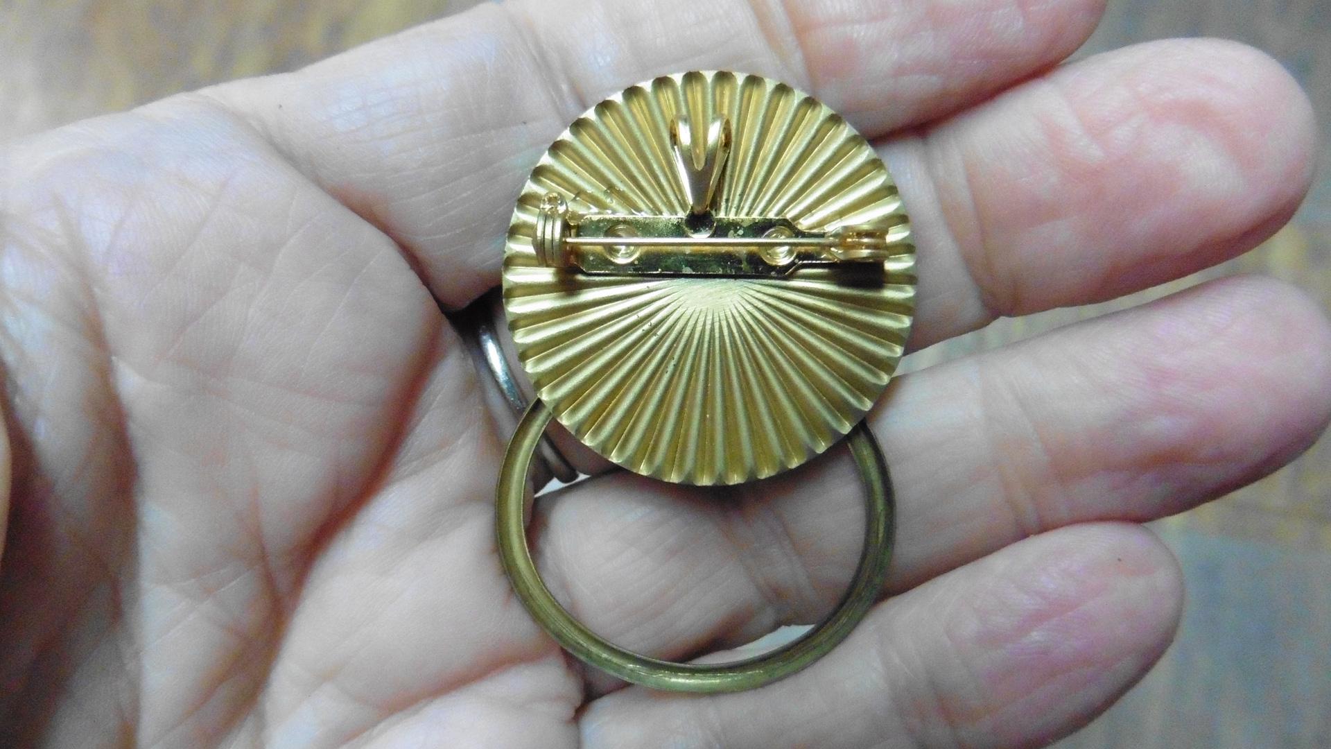 80s USA製　pin head アートレザーケース付き　オブジェ　プロダクト Lion Big Cat Wild Lions Head Doorknocker Textured Sunburst Circle