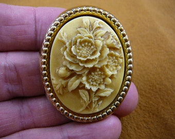 FLOWER BOUQUET peonies white flowers CAMEO pin pendant brass brooch cm92-5