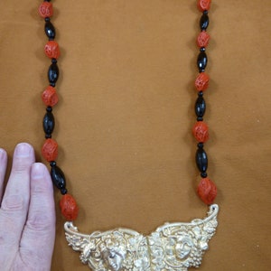 25 inch long Women&#39;s faces grapes brass on Black Onyx gemstone and red Cinnabar Beads  bead beaded Necklace jewelry V499-3
