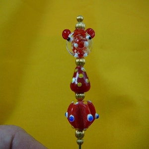 red Panther cat with blue white yellow red textured polka dot design glass 3 bead gold tone beaded hatpin ladies pin for hat U288-18