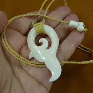 graceful Whale tail Maori hook bone carved Pendant adjustable cord Necklace jewelry J-WHALE-2a