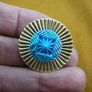 Iridescent blue square diamond shaped design Czech 1940&#39;s glass button textured round brass pin brooch Z16-5