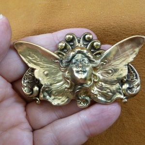 little pixie Fairy with butterfly wings design ornate brass pin pendant Victorian brooch B-FAIR-4-7