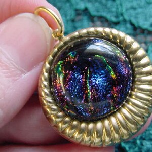 Purple red green sparkle black DICHROIC Fused glass cab on round circle repro Victorian brass pendant DB-410